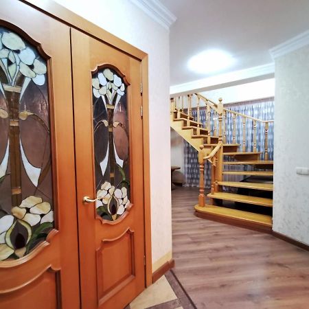 Penthouse With 3-Bedrooms Almatî Exterior foto