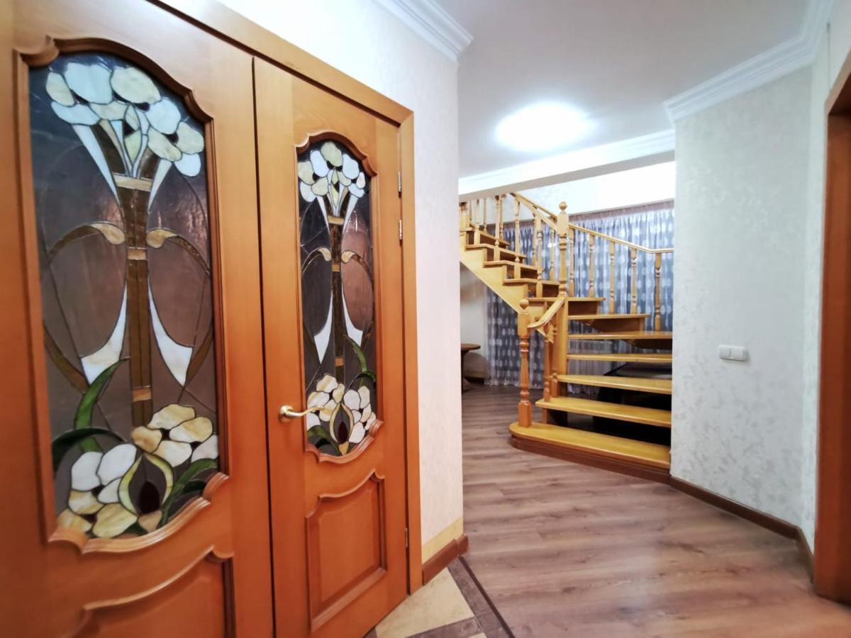 Penthouse With 3-Bedrooms Almatî Exterior foto